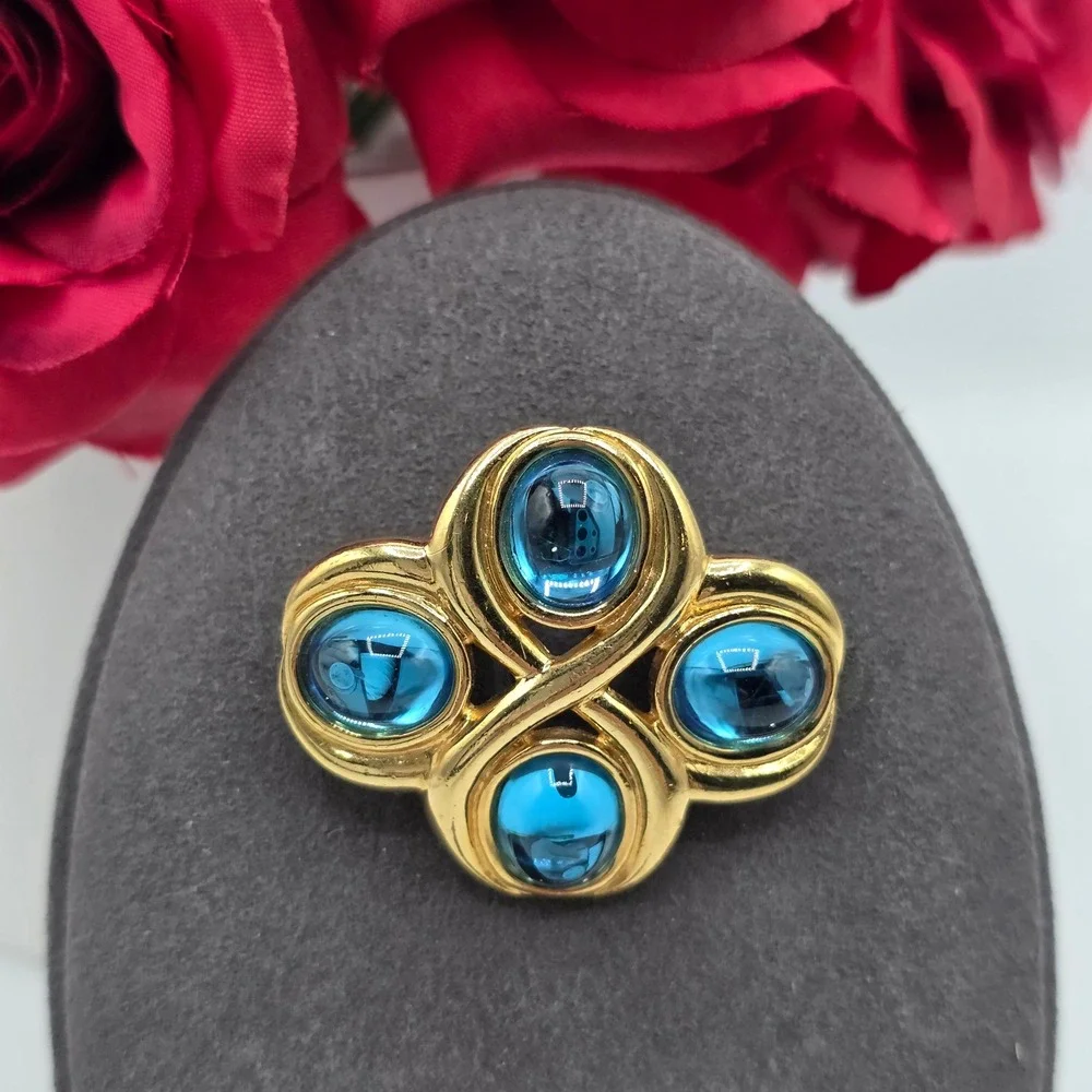 Vintage Monet Gold Tone Blue Glass Cabochon Quatrefoil Brooch Pin Abstract Retro